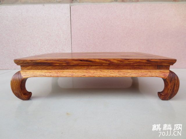 070.JPG
