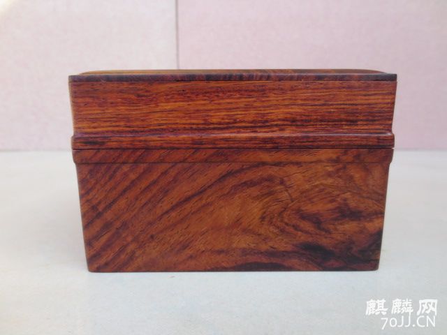 033.JPG